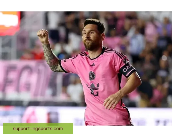 梅西加盟迈阿密国际后首场比赛精彩回顾：赛场内外的新篇章开启